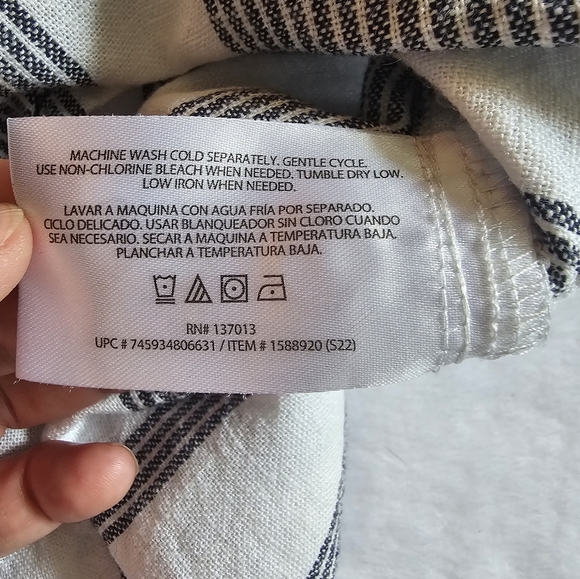 Orvis Linen/Rayon Blend Button Up Stripe Blouse. Size Large. - Picture 7 of 9